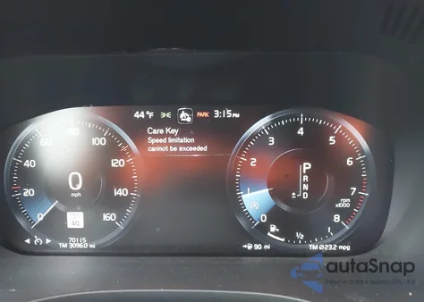 2021 Volvo Xc60 T5 Momentum from USA, damaged, VIN YV4102RK4M1700833